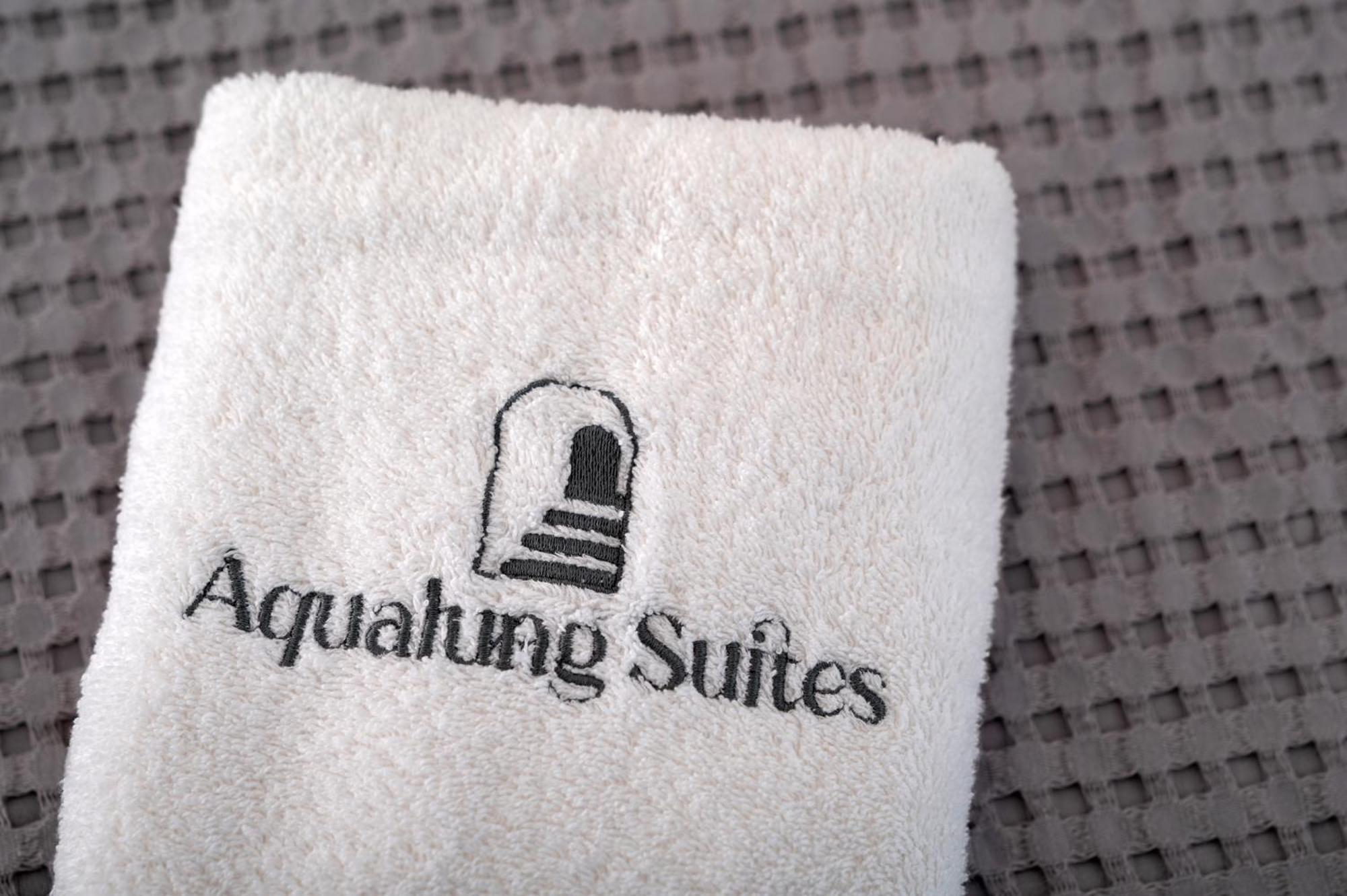 Aqualung Suites Kamári Exteriör bild